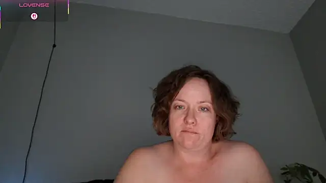 julimonroe webcam