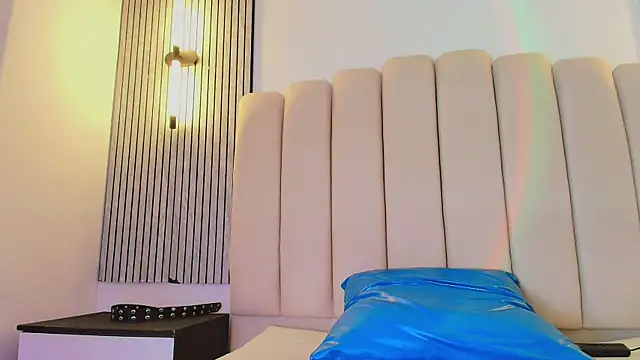lian_cameron webcam