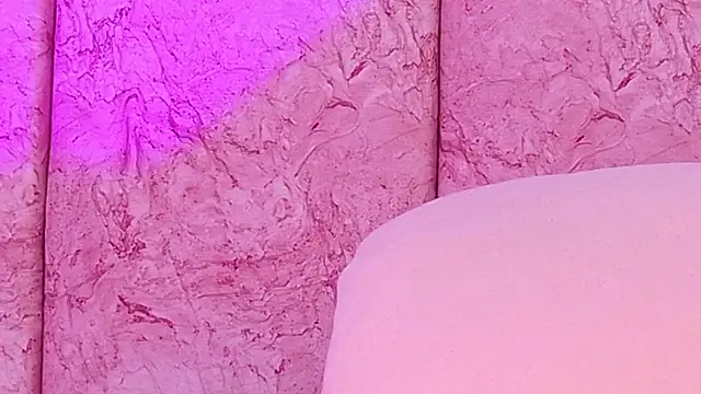 emmacurvy webcam