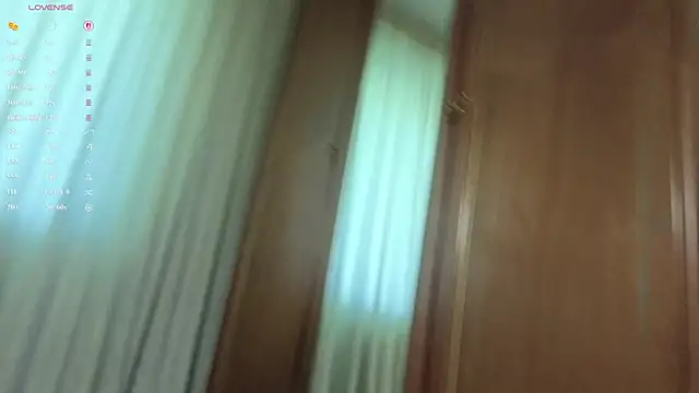 Crazy1One webcam