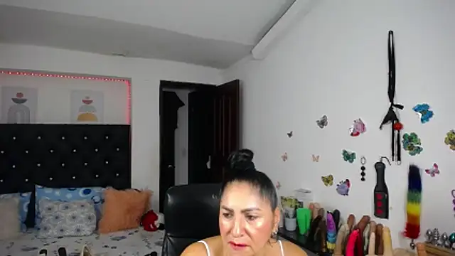 mature_bigboobs10 webcam