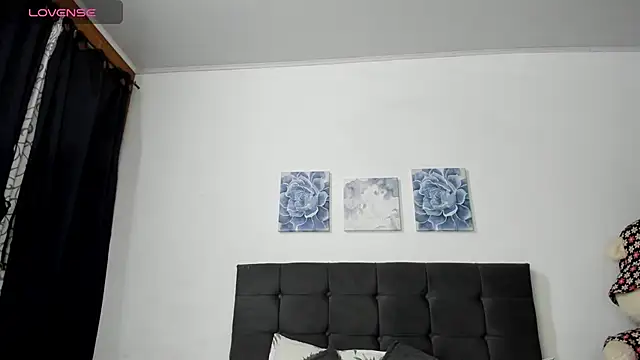 ariannawil webcam