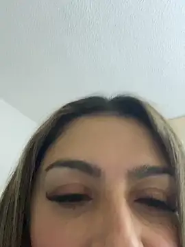 BellaViolet webcam