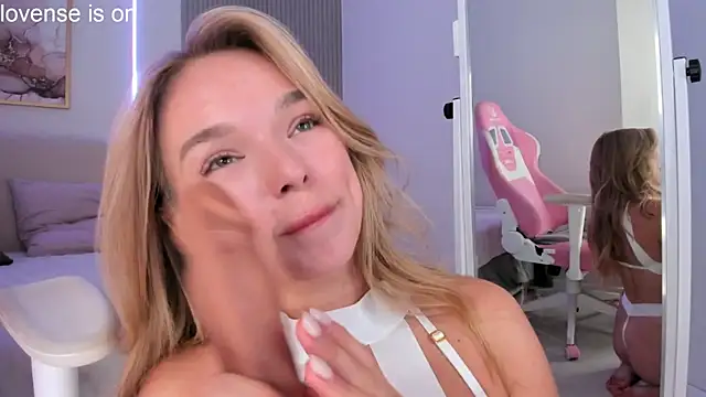 VirginChloe