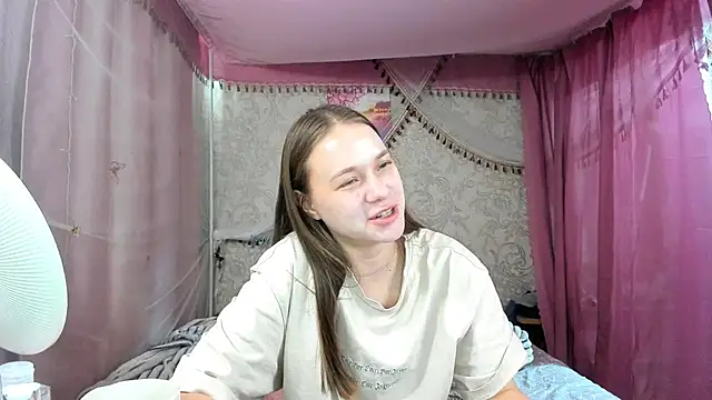 leila_bambi_ webcam
