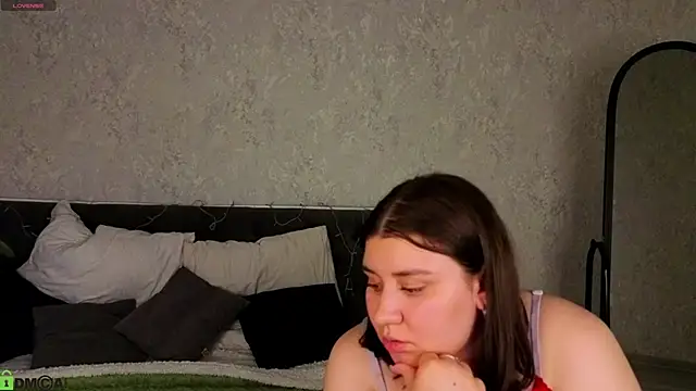 Maya_Raay webcam