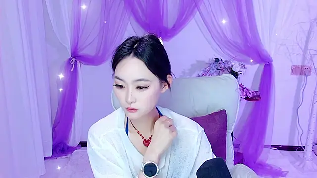 Tili_Lucky webcam