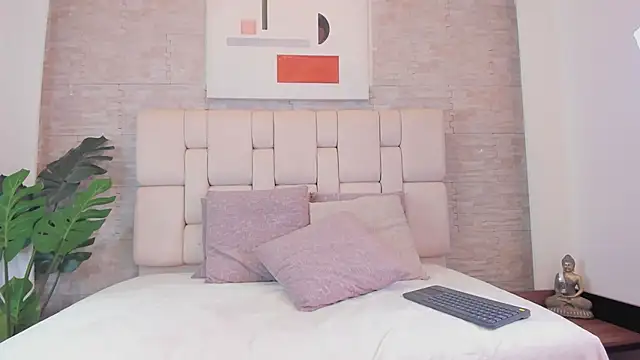 nyxee_ - Nyxee_'s free webcam - UK Sex Cams