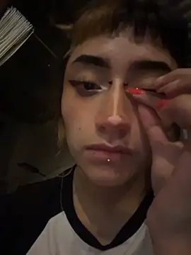 baby_akuma webcam