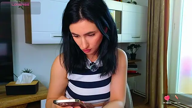 YourDesiree_ webcam