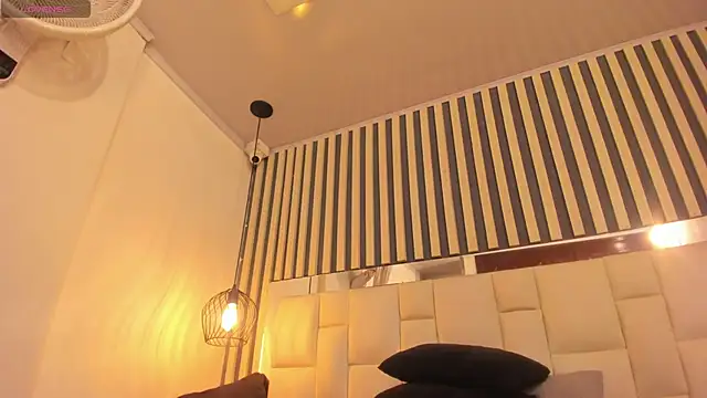 camila__herrera webcam