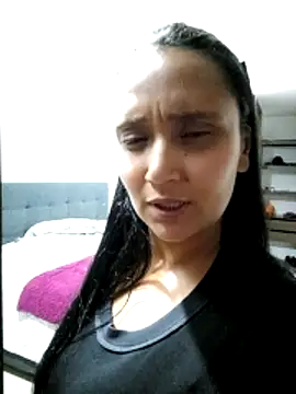 Esmeralda333 webcam