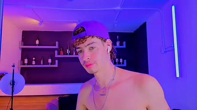 nova_salvatore webcam