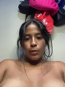 LeahBar webcam