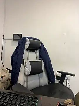 MiaHotboobs webcam
