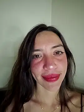 loveuu-bae webcam