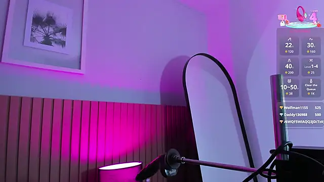 klhoe_boobs webcam