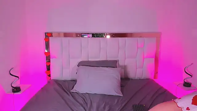 AliciaWhite_nt webcam