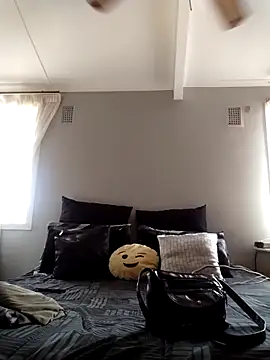 Baby_P webcam