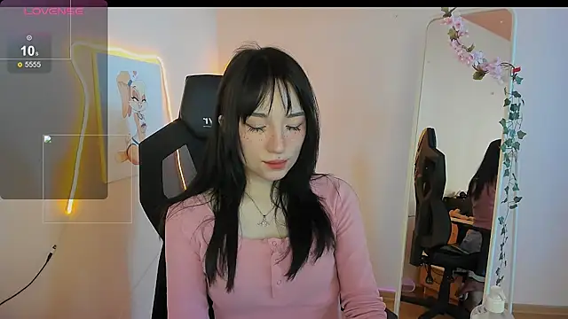 AliceeinWonderlanddd webcam