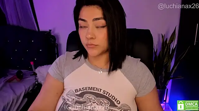 lucy26_ webcam