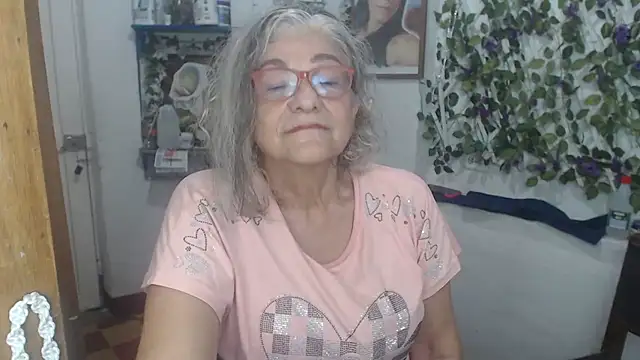 FunnyGrandma webcam