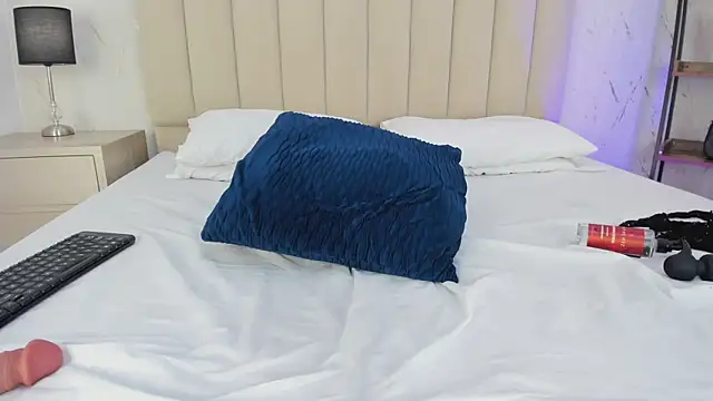 LilithHarperr_ webcam