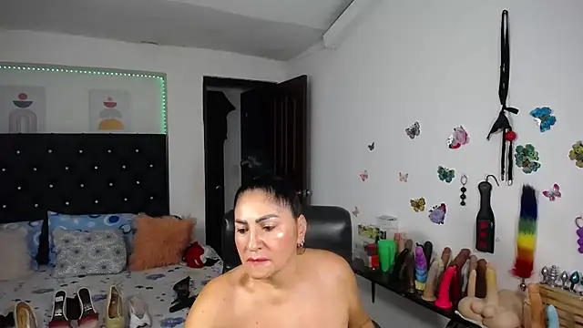 mature_bigboobs10 webcam