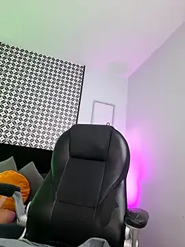 Amber_gold_ webcam