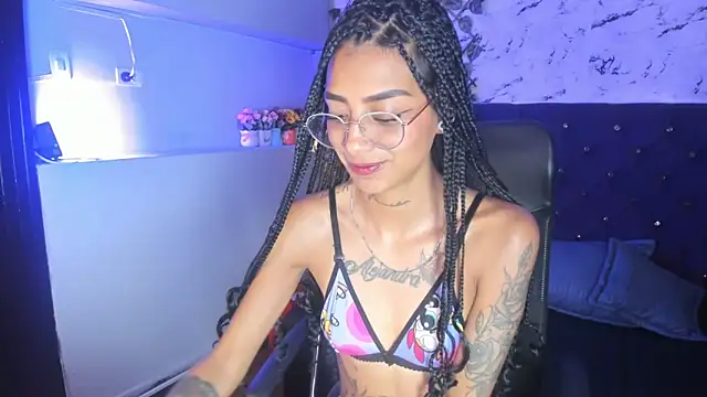 KarlaSlutSkinny__ webcam