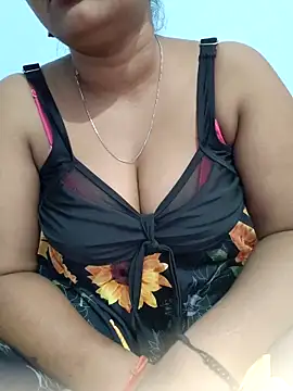 Saniya_Gs webcam