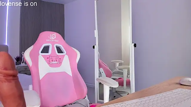 VirginChloe