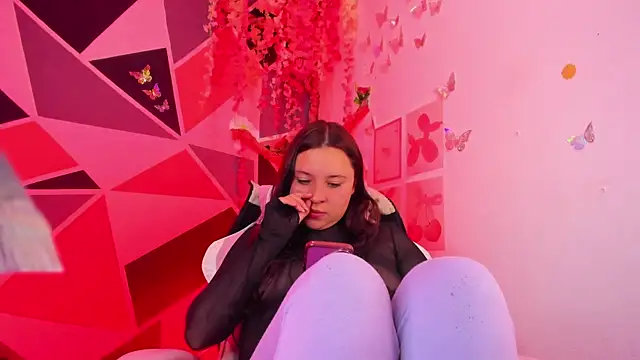 little_emma0 webcam