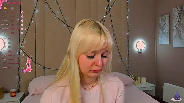 AdeleSilvy webcam