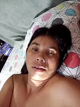 Webcam Model (Sexy-Violet-20)  is live.Free join now!