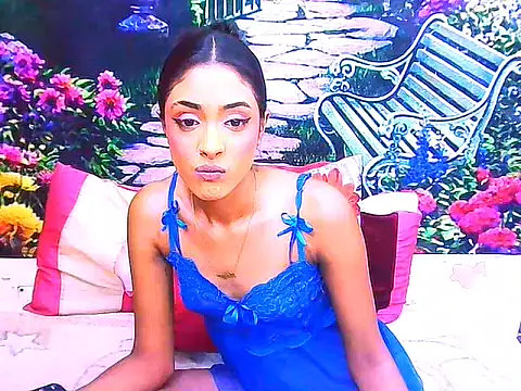 IndianPretty14u2Luv webcam