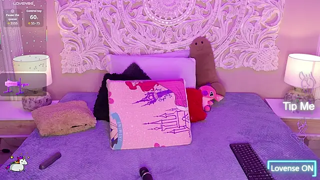 MalaikaBrown webcam
