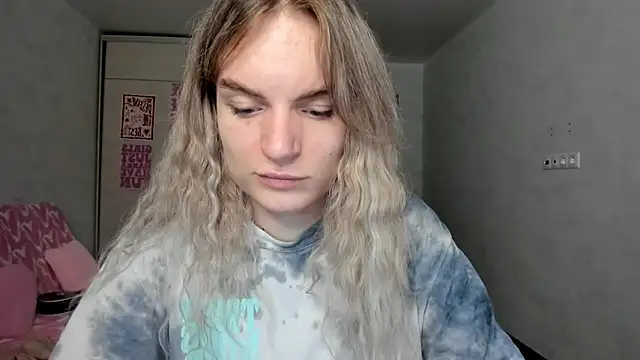 milliKira006 webcam