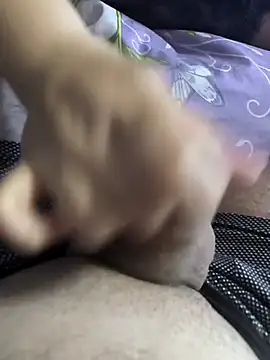 MadaamJizz_DickLewd webcam