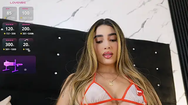 Annyy_Rosse webcam