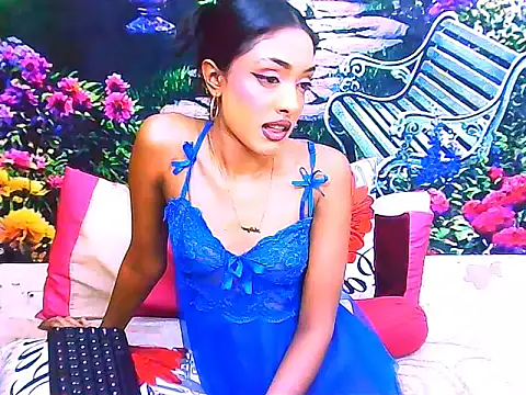 IndianPretty14u2Luv webcam