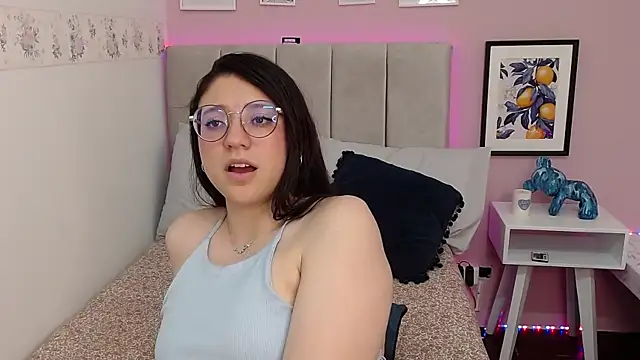 Angelie_Rosebrm webcam