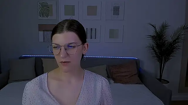 AnnaThorne webcam