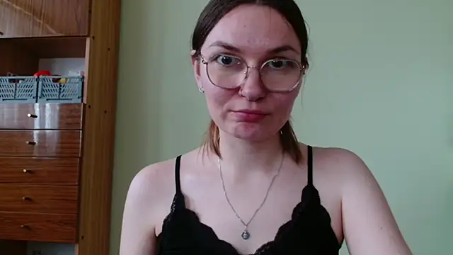 LooveELLYx webcam