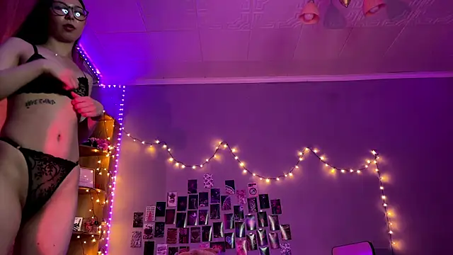 MoonRavelle webcam
