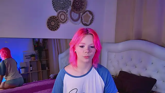 Waifu_Ketrin webcam