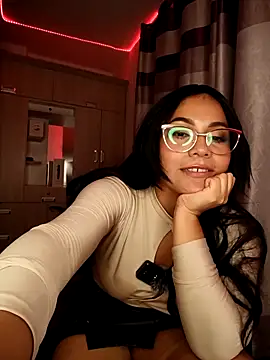 Webcam Model (PiscisGirl)  is live.Free join now!