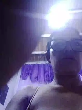 Webcam Model (Xoticxenax)  is live.Free join now!