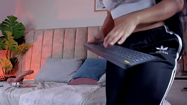 AgathaSavage webcam