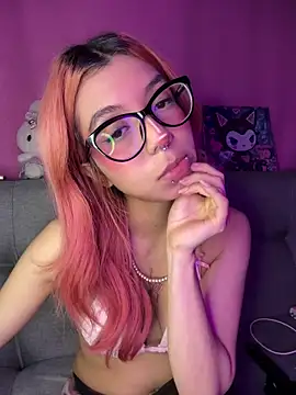 Valen-Foxx1 webcam